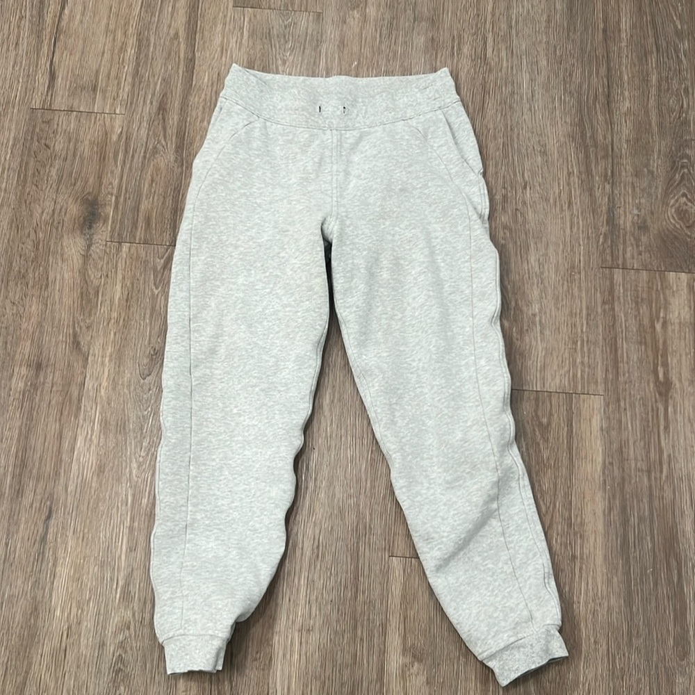 Lululemon joggers